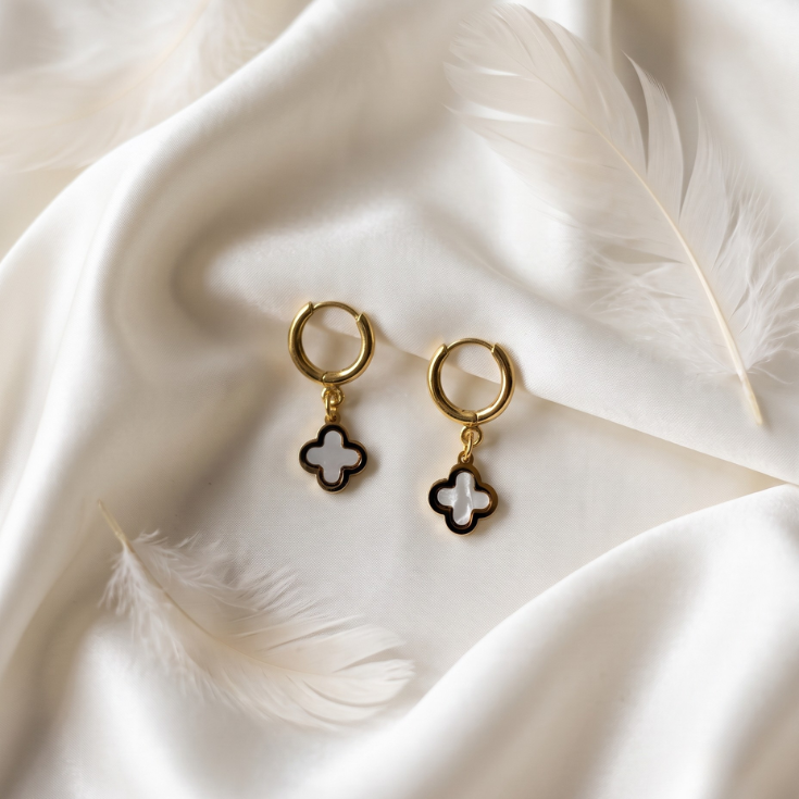 Clover White Earing